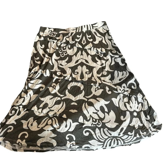 INC International Concepts Dresses & Skirts - INC women's size medium midi lightweight grey and white skirt